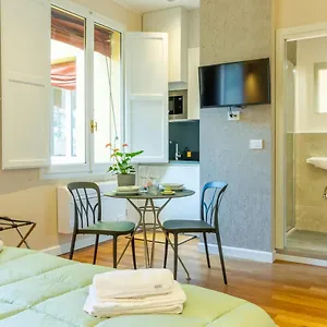  Apartamento Casa Hygiea In Canton De' Fiori Italia
